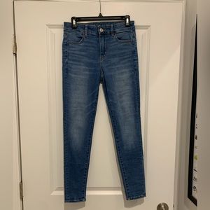 American Eagle stretch skinny jeans size 4 short